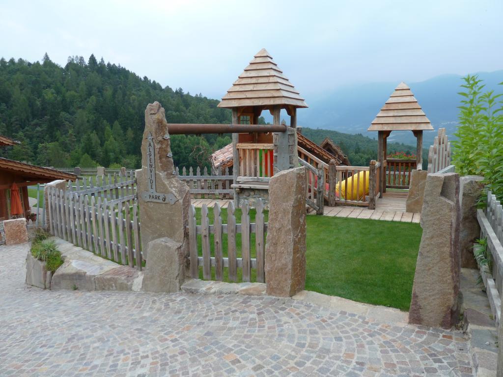 コーレド Agriturismo Alpenvidehofヴィラ エクステリア 写真
