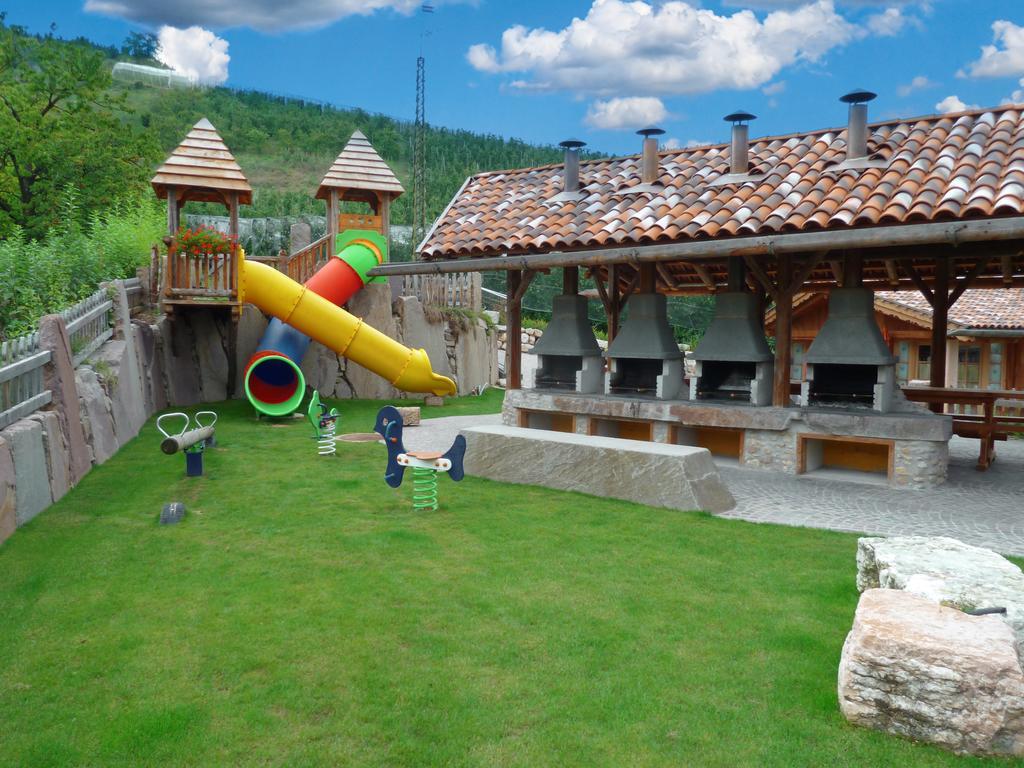 コーレド Agriturismo Alpenvidehofヴィラ エクステリア 写真